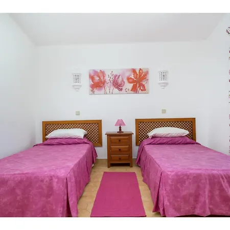 Casa Dos Caes *